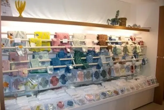 今治のタオルがずらり