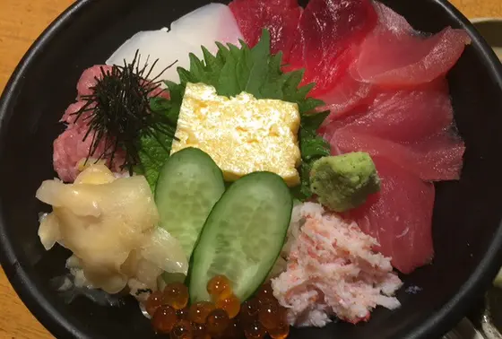 数量限定海鮮丼！