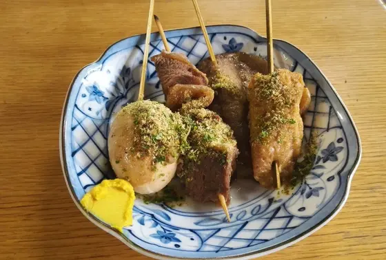 昔懐かしい店内で食べるおでん最高！