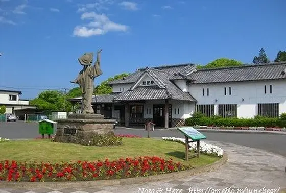 駅前はこんな感じ。