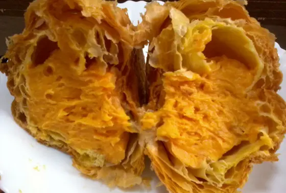 イモ味シュークリーム