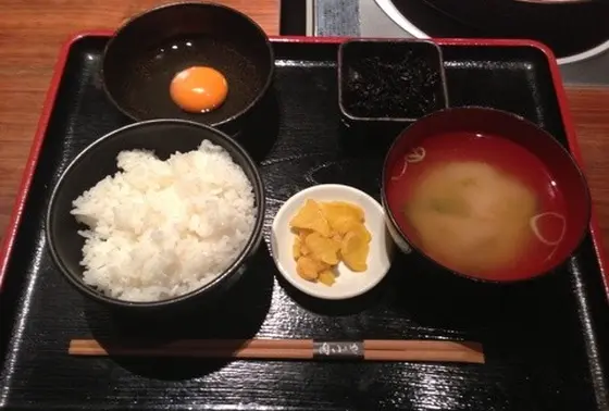 卵とご飯みそ汁セット！