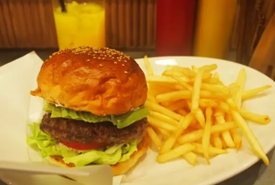 ゴールデンブラウン🍔