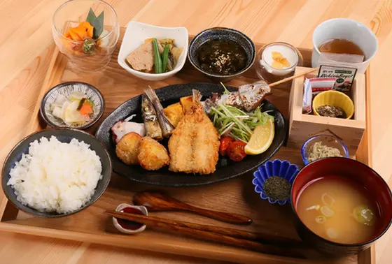 本日の島めぐり定食