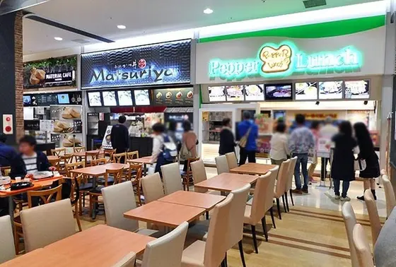 内容充実！フードコート！