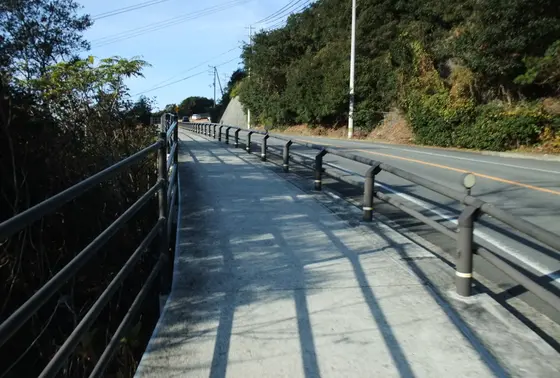 自転車だと、ちょっとツライかな・・・