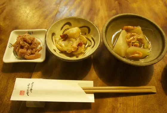 たくみ定食には小鉢がたくさん。