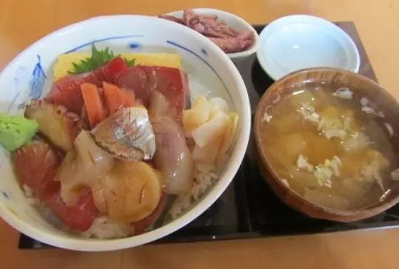 海鮮丼
