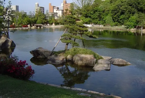 徳川園内の和風庭園