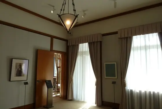 2F殿下寝室