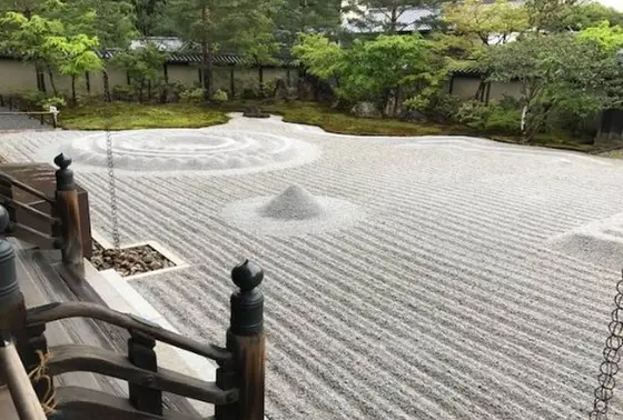 庭の白砂