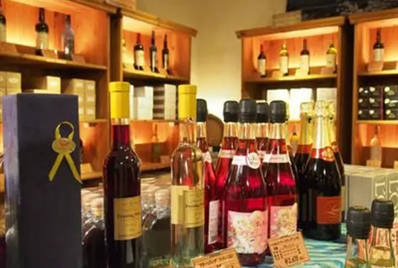 ワインを試飲をして購入出来ます！