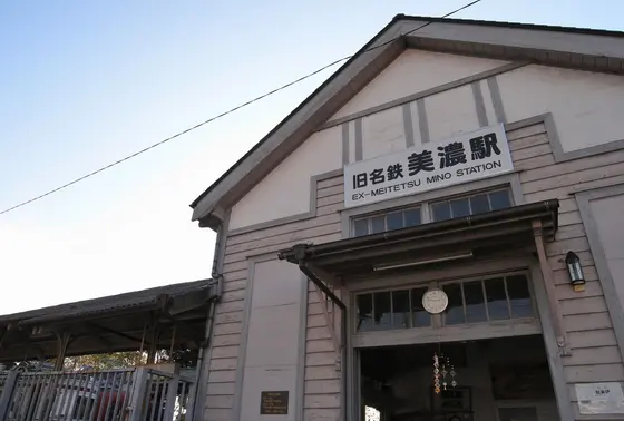 駅舎外観もそのまま
