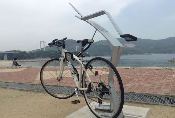 自転車置き場もアート
