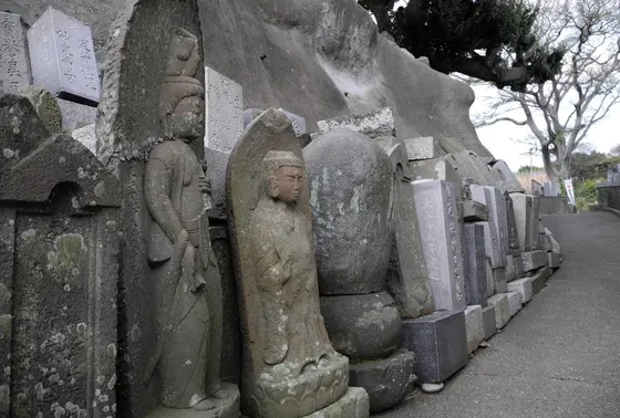 道端にも地蔵様