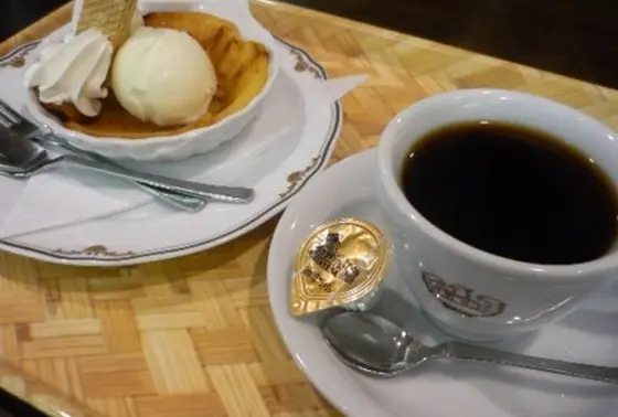 落ち着いた喫茶店