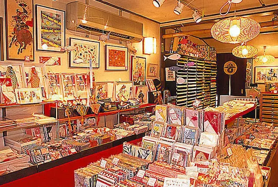 いせ辰店内