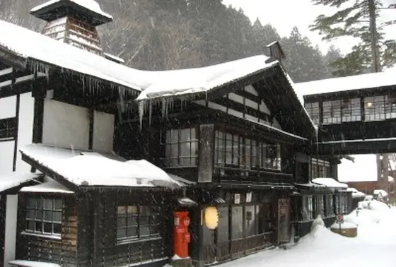 こちらが玄関。