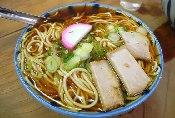 器いっぱいの盛りで