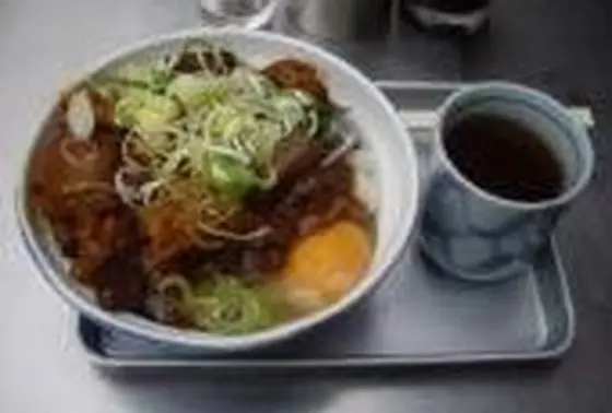 卵かけご飯＋もつ煮込み