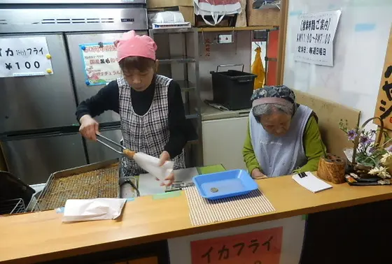 看板娘のおばあちゃん。