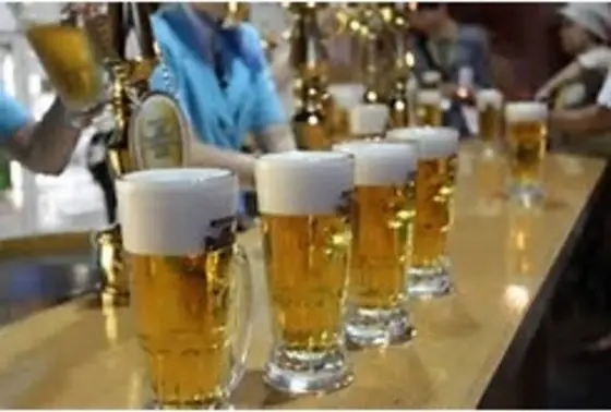 お待ちかねのビールの試飲〜！