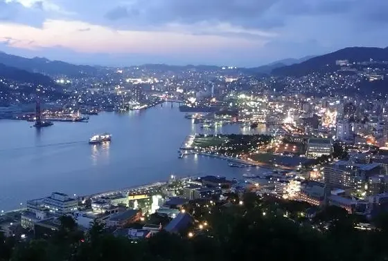 鍋冠山