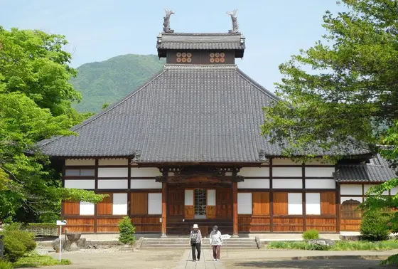 本堂の全景ですね