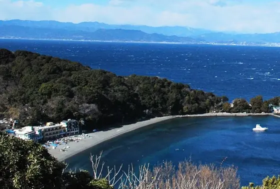 どこまでも青い海