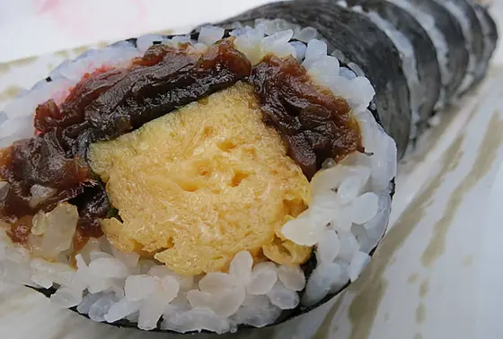 野田商店といえば巻きずし(380円)