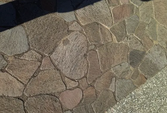 石壁もよく見てね