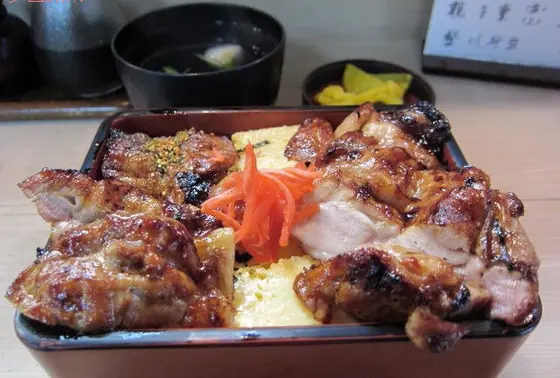 このお店は「鳥」も名物です