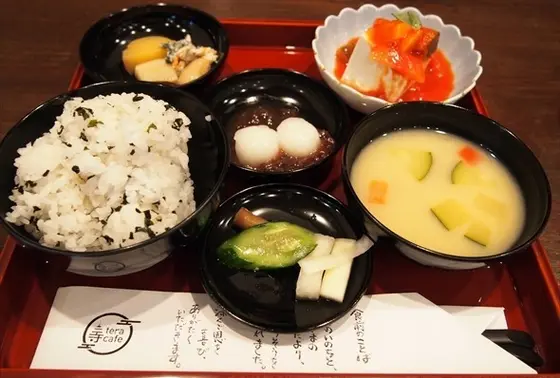 体にやさしい食材が多いのも特徴