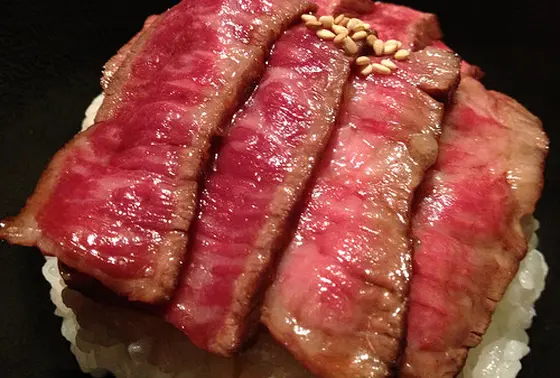 肉が
