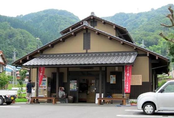 心もほぐれる三朝の湯