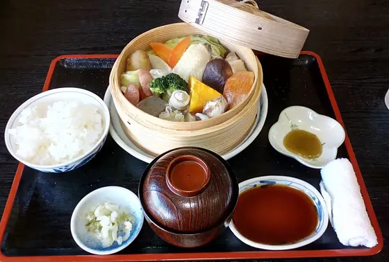 「地獄駕篭（かご）蒸し」