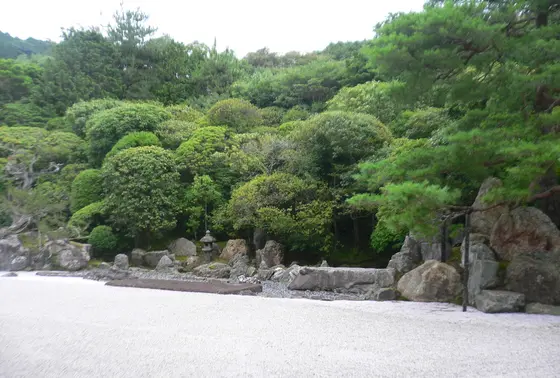 鶴亀の庭