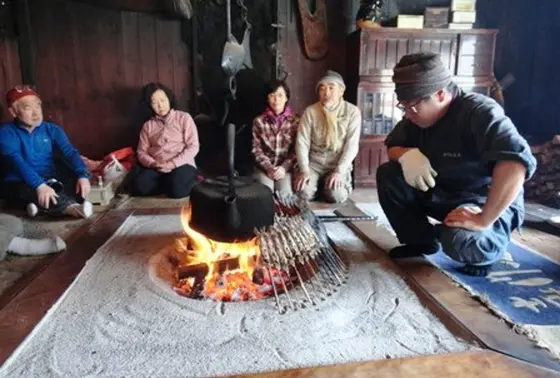 ほんとに炭で焼いてくれますよ。