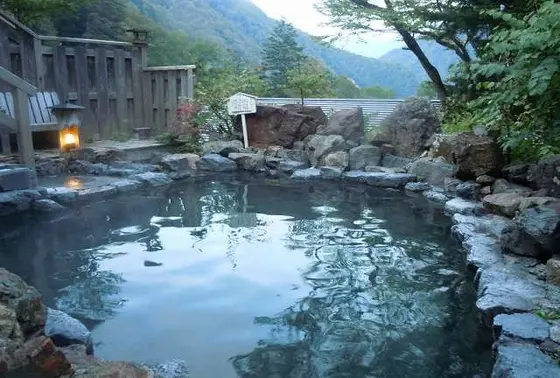 中の湯温泉旅館