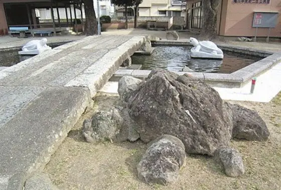 雄雌の亀塚
