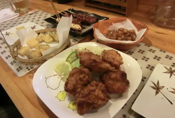 鶏料理専門のお店、鶏暖戯