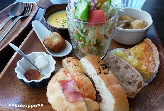ランチこんな感じ