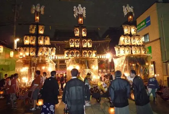 町内ごとの祭車30数台