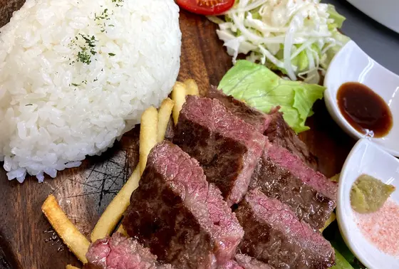 お肉プレートもあります！