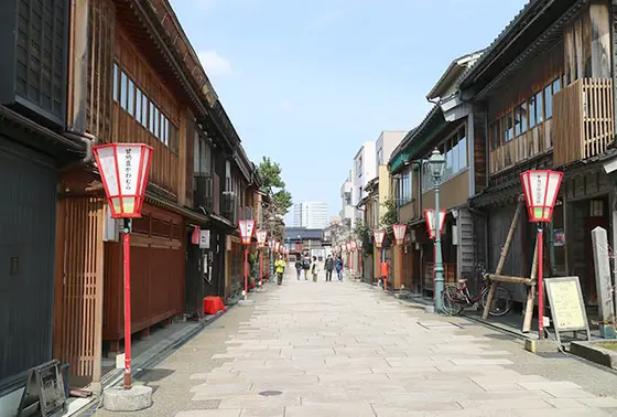 にし茶屋街の街並み