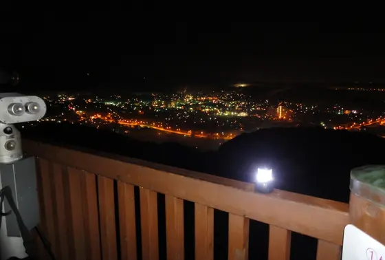 夜は夜でまた素敵な雰囲気に。