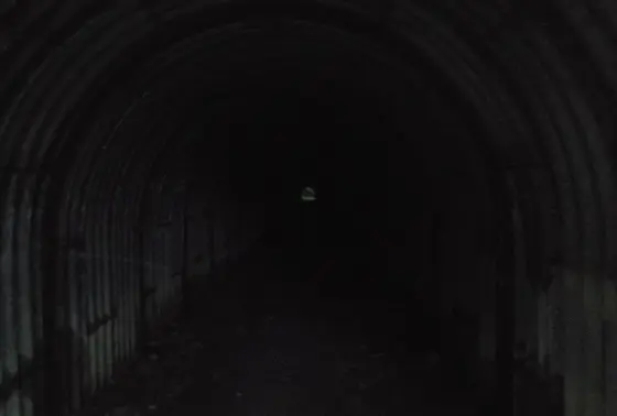 トンネル内部