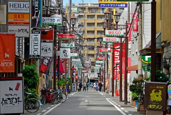 人が多いので歩く際はご注意を！