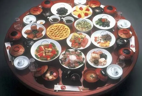 史跡料亭の卓袱（しっぽく）料理