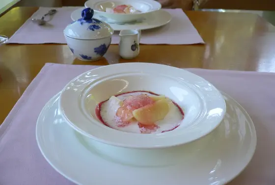 ランチコースのデザートです